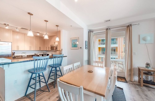 Sandbridge Condo | Beach condo with pool views, balcony, outdoor pool & gym