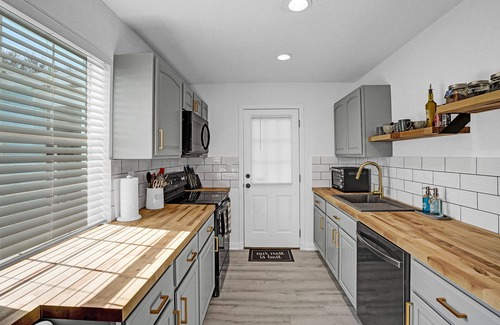Lake Ida Shores House | Beach Cottage 2