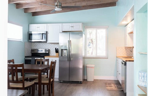 Briny Breezes House | Beach cottage 45 second walk to the sand