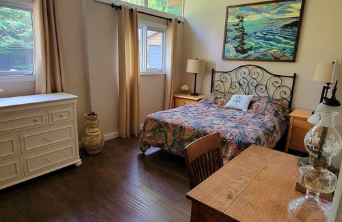 Hastings Highlands House | Beach Cottage and Nature Lovers Delight