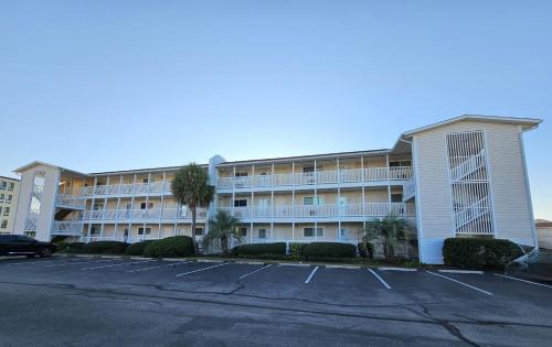 Cherry Grove Beach House | Beach Cottage @ OD A15