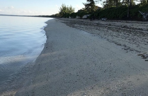 Tarpum Bay Cottage | Beach Cottage Tarpum Bay