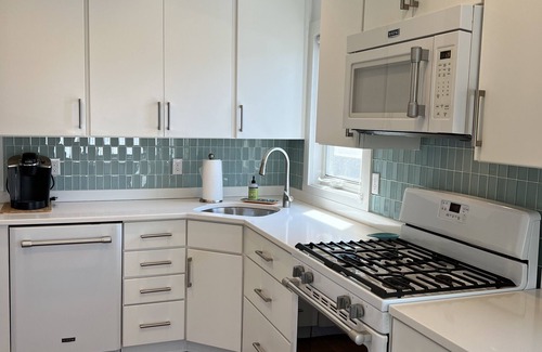 Easton's Point Cottage | BEACH COTTAGE walking distance to beaches, dining & shops!