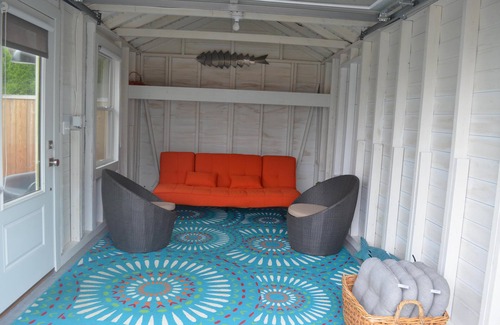 Easton's Point Cottage | BEACH COTTAGE walking distance to beaches, dining & shops!