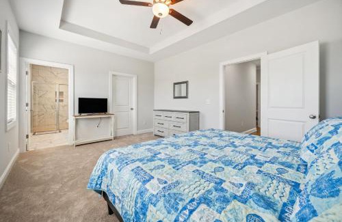 North Litchfield Beach House | Beach Cruiser Cottage home by Peace Vacations