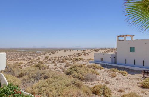 Jimenez House | Beach & Desert Oasis