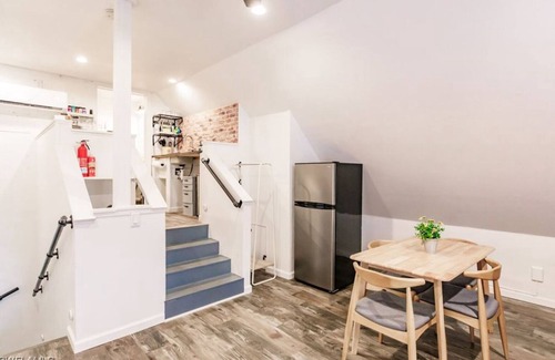 San Carlos Park Apartment | Beach, dining nearby, close to airports. Book now!