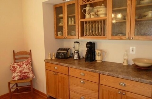 Cleveland Cottage | Beach, Dock, Deck, Amazing Views, Waterfront Cottage with Central air!