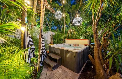 Harbor Beach House | Beach Estate Las Olas Beach Best Location