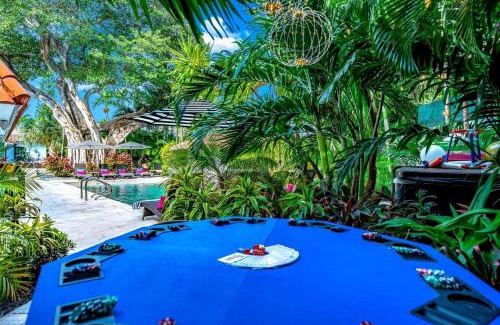 Harbor Beach House | Beach Estate Las Olas Beach Best Location