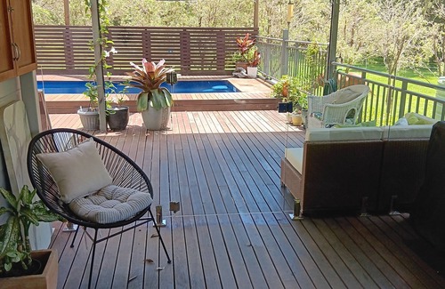 Crescent Head Apartment | Beach/farm stay, 3 mins to the beach. Small acerage with lush gardens & wildlife