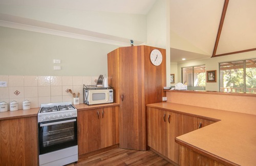 Denmark House | Beach, forest, wineries, town . Family, pet friendly, or romantic interlude.