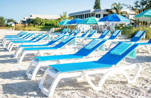 Holmes Beach House | Beach Front 2 Bedroom B