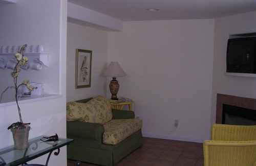 Misquamicut Condo | Beach Front 2 Bedroom 1 Bath Condo with complete kitchen and outdoor barbeque