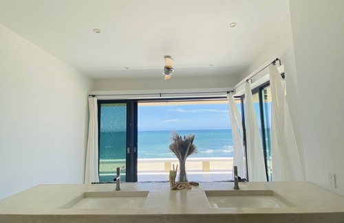 Los Cabos House | Beach Front 8,500 Sq Ft Villa, Infinity Pool, Pristine Swimming