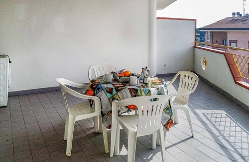 Villa Rosa Apartment | Beach front apartment