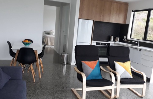 Okitu Apartment | Beach Front Apartment