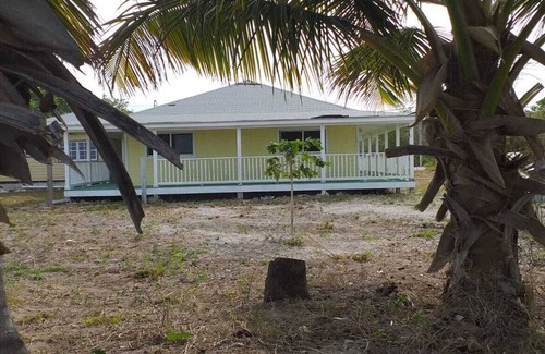 North Andros Villa | Beach Front Bungalow, Villa Alvira's Place