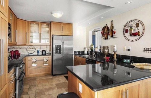 Oceanside Condo | Beach front condo on the harbor in Oceanside marina tower