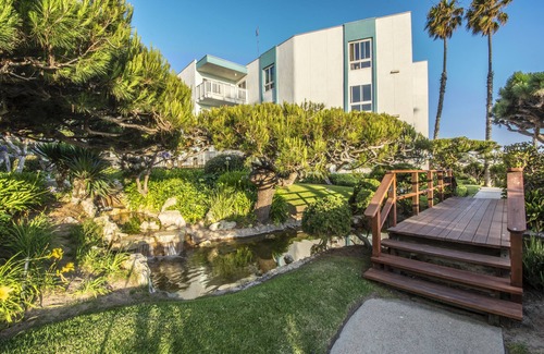 South Redondo Condo | Beach Front Condo - Min 60 Day Stay