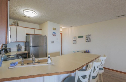 Brigantine Apartment | Beach front condo with ocean views to love and hear: 2 bed, 2 bath