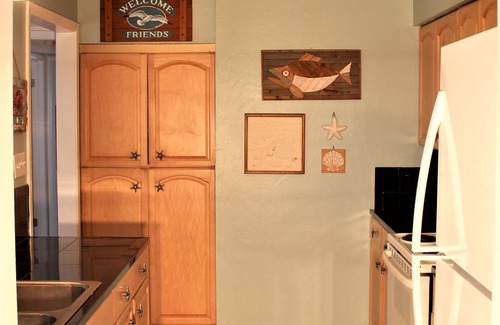 Matagorda Condo | BEACH FRONT Condo with pool access - Matagorda Dunes #42