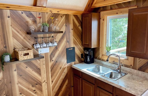 Manitoulin District Cottage | Beach front cottage rental on Manitoulin Island