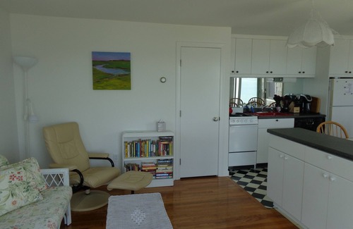 Wellfleet Cottage | Beach front Cottage, close to downtown - Private Beach and Great Water views