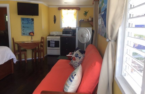 Placencia Apartment | Beach Front Cottage in the heart of Placencia Village