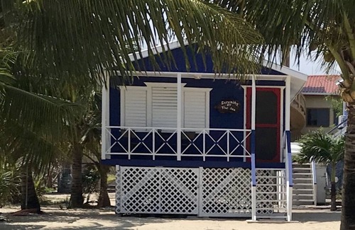 Placencia Apartment | Beach Front Cottage in the heart of Placencia Village