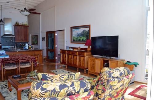Mokuleia House | Beach Front Estate With Guest Cottage Sandy Beach Heated Pool/Spa