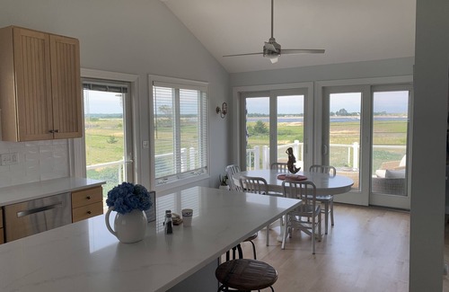 Newburyport House | Beach Front Getaway