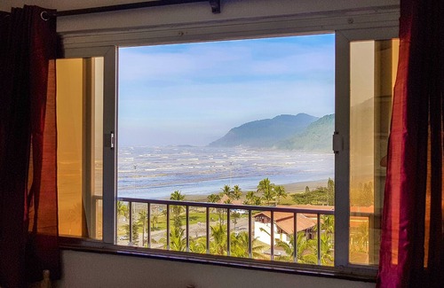 Centro Apartment | BEACH FRONT HOLIDAYS