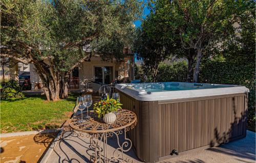 Srima House | Beach Front Home In Srima