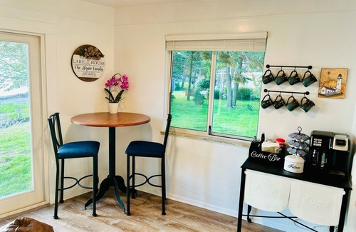 Port Hope House | Beach front house 🏖️ 3 BDR each with a King 👑 10 Minutes to Port Austin 🌅!