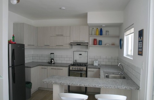 Manta House | Beach front house - Casa frente al mar