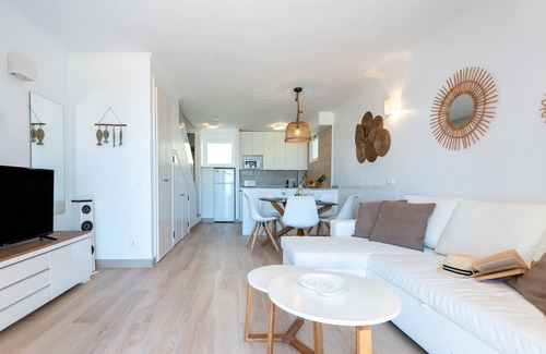 Sitio de Calahonda Ski Chalet | BEACH-FRONT house - Full SEA view - Dona Lola BEACH Resort - between MARBELLA and La Cala de Mijas - 2 bedrooms - Ref: CS111