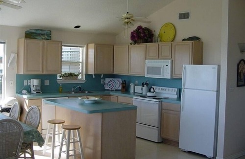 Gulf Palms House | Beach Front House Near Jamaica Beach