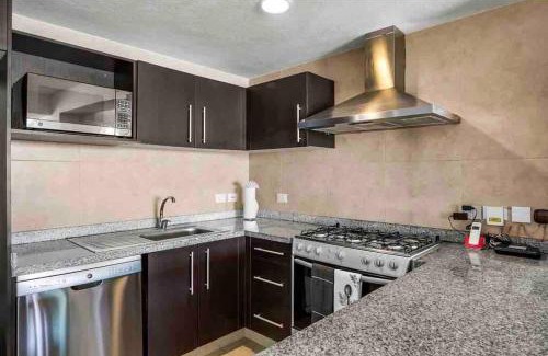 South Hotel Zone Apartment | BEACH FRONT~ JACUZZI ~ SPECTACULAR OCEAN VIEWS