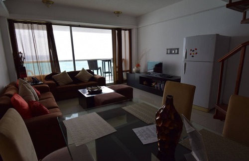 Punta Cancun Condo | Beach Front Penthouse Ocean Dreams Resort w/Amazing Views!