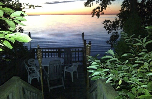 Beaverton Cottage | Beach-Front Private Paradise Directly on Lake Simcoe