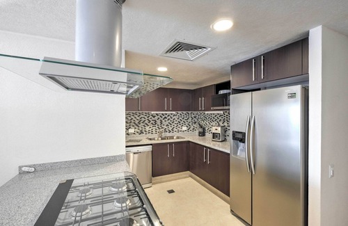 South Hotel Zone Condo | Beach Front, Stunning Views from every window.!