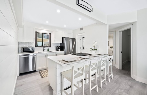 Jacksonville Beach Condo | Beach Front BalconynLuxury Condo Directly on the Ocean
