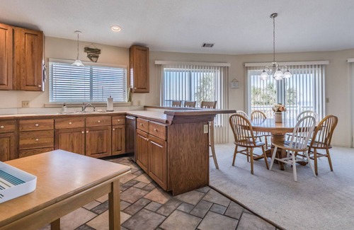 Beachwalk House | Beach Front Harbor Island - Golf Cart Included