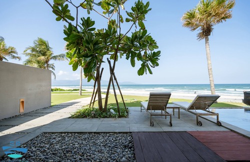 Ngu Hanh Son Villa | Beach front villa by Emblemsea in hyatt
