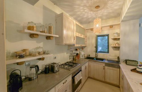Mytilene Villa | Beach front Villa Melani