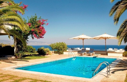 Katakali Villa | Beach front villa with private sea water pool & amazing sea view to Saronic golf