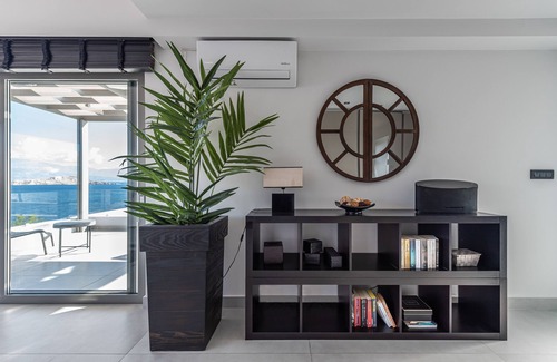 Katakali Villa | Beach Front Villa With Large Private Sea Water pool & Amazing Sea View!