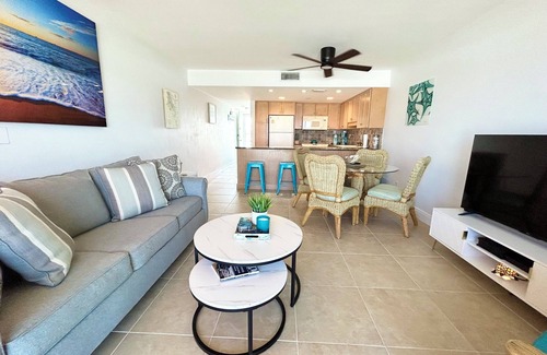 New Smyrna Beach House | Beach Front with Incredible Views- 2/2 - NSB-on No Drive Beach