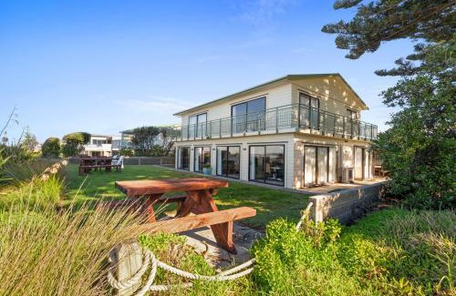 Waihi Beach House | Beach Galore - Waihi Beach Holiday Home